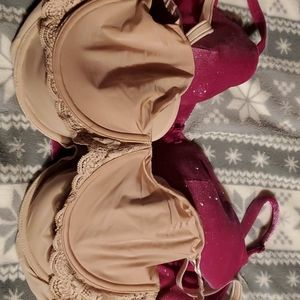 Lot of 3 38C vs bras.